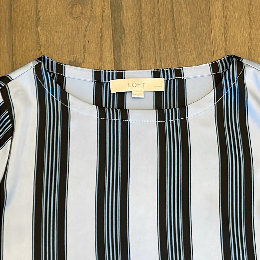LOFT Petite Blue Striped Bell Sleeve Blouse - Size XSP - Picture 4 of 8